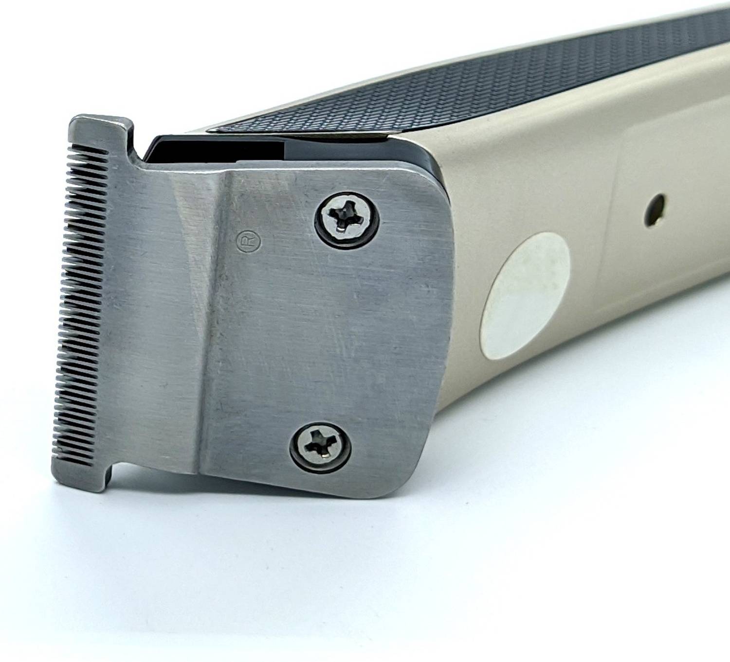 ElegantEdges A6 Rechargeable Hair Clipper - Image 3