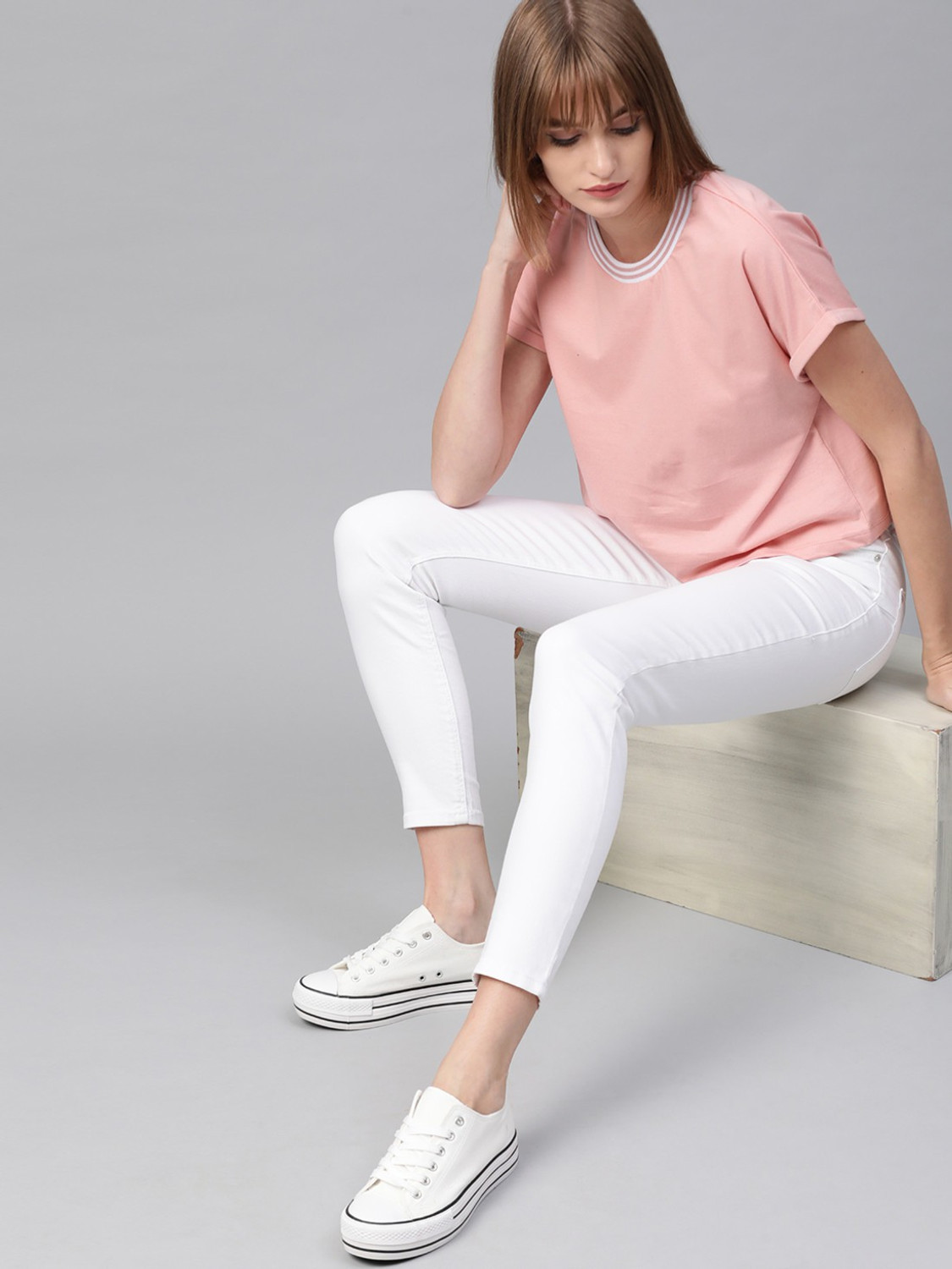 Image of Roadster Solid Women Round Neck Pink T-Shirt