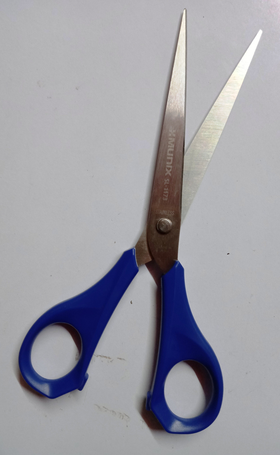 Image of munix HOME & OFFICE STAINLESS SCISSORS (1160) Scissors
