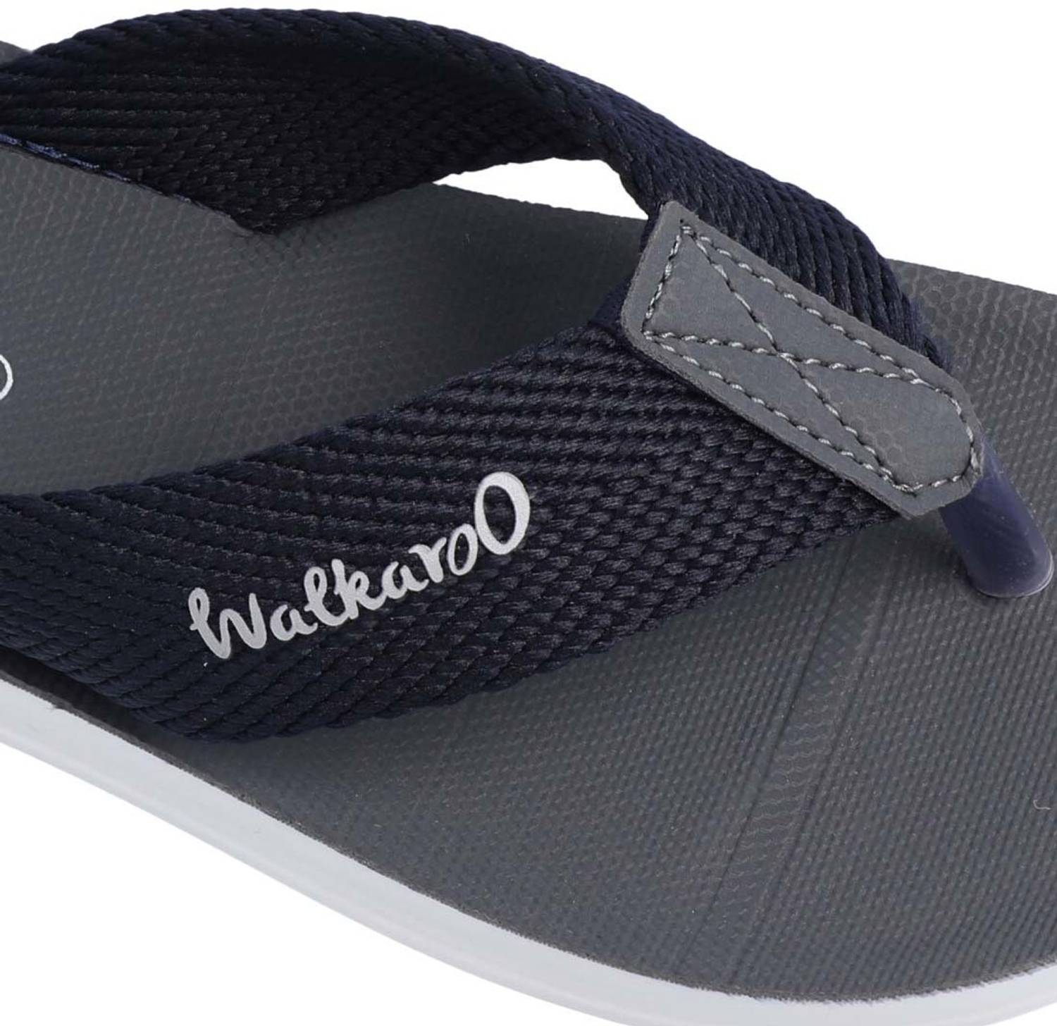WALKAROO Men Gray Flip Flops - Image 5
