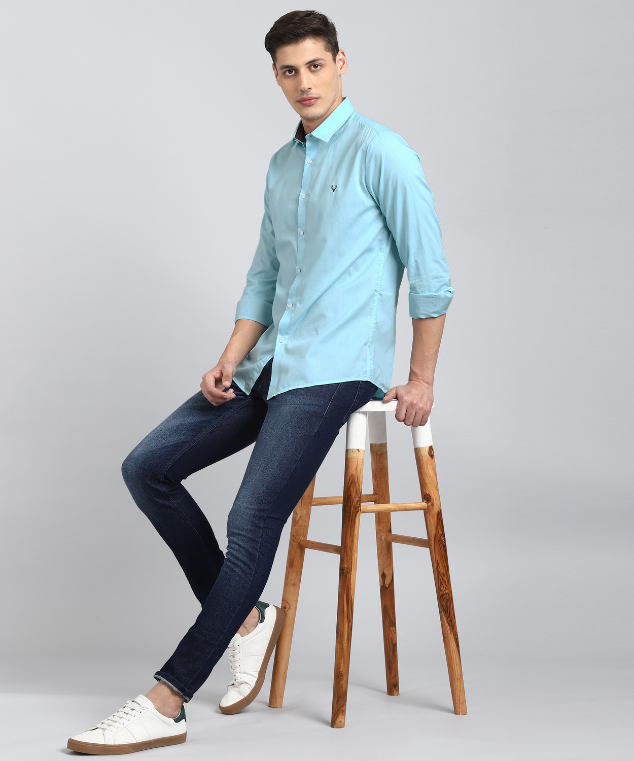 Image of Allen Solly Men Solid Casual Blue Shirt