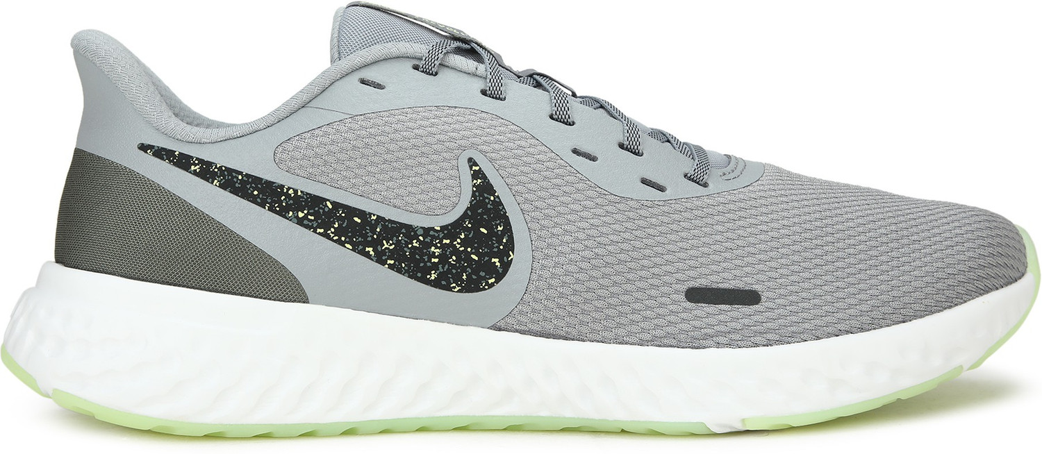 nike revolution 5 flipkart