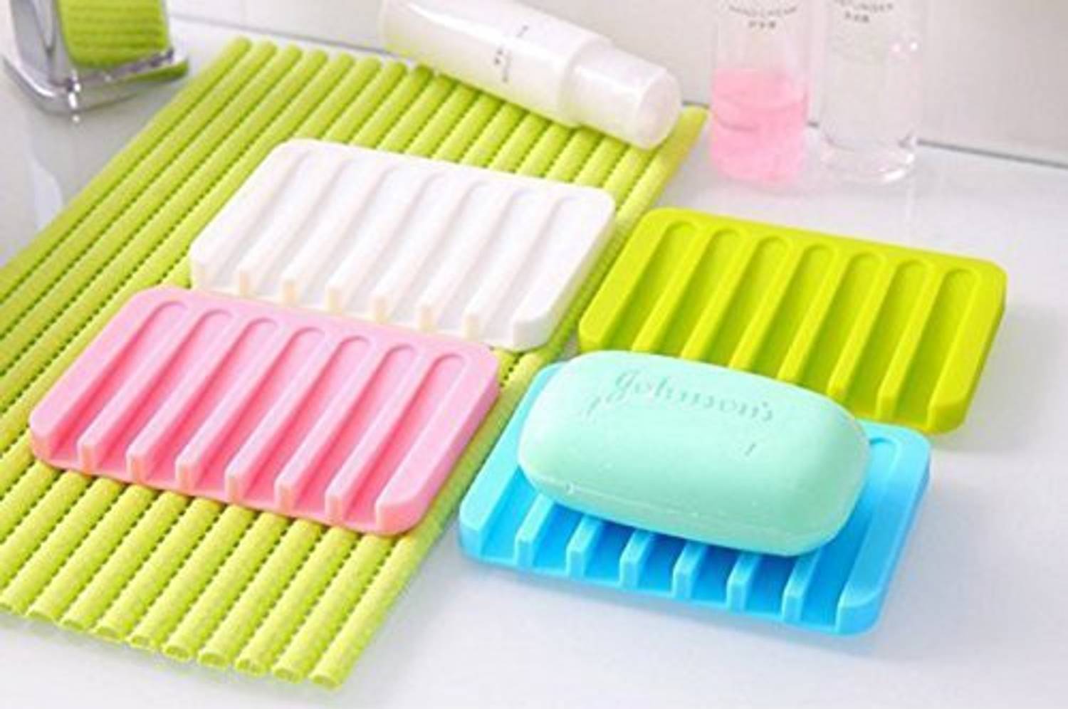 BOLT Cute Silicone Soap Dish Bathroom Toilet Plate