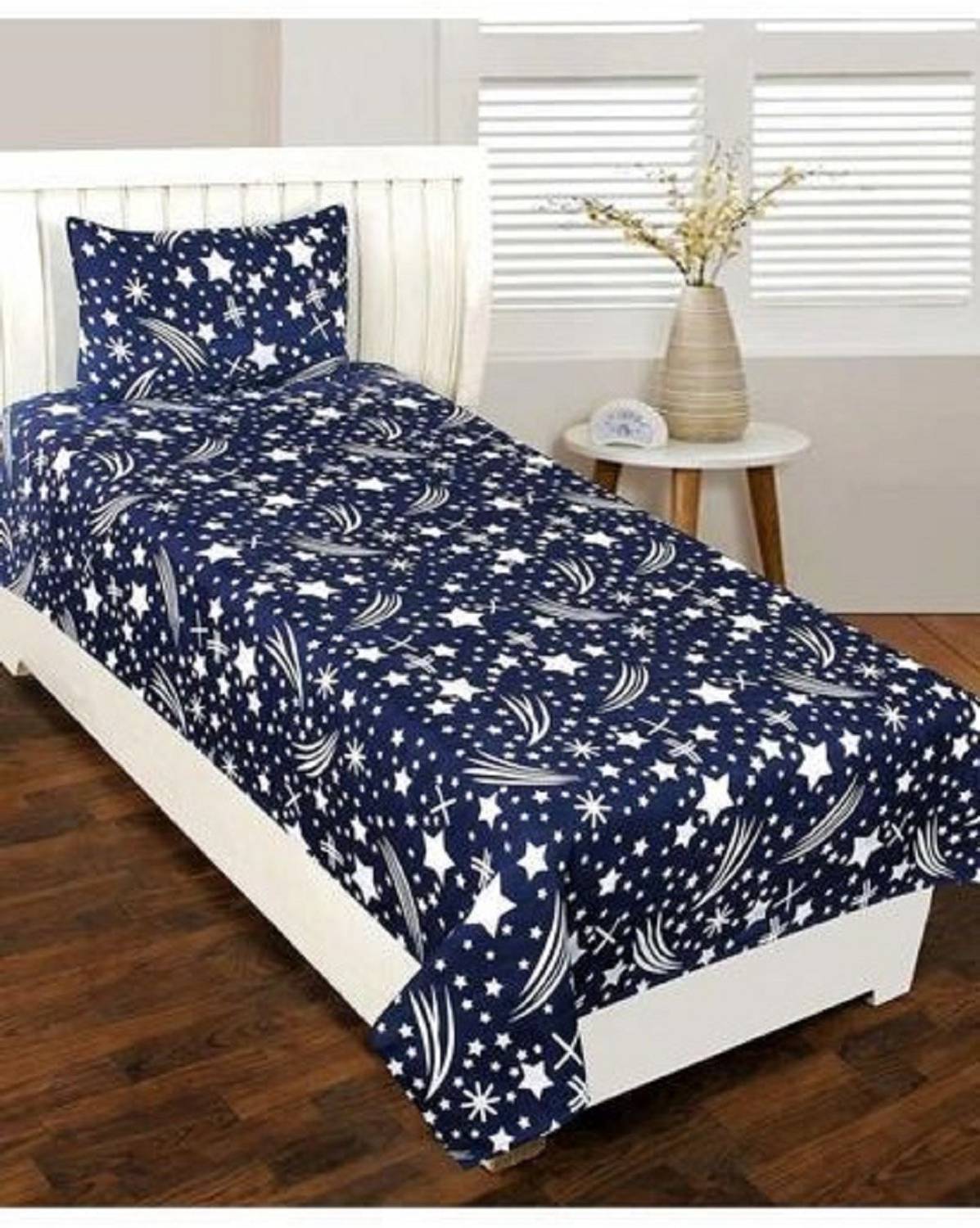 UNIQUE STYLE TRADERS Cotton Single Flat 150 TC 3D Printed 1 Bedsheet with 2 Pillow Covers