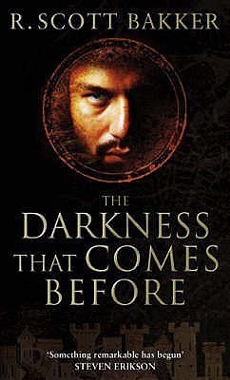 Image of Little, Brown Book Group The Darkness That Comes Before (English, Paperback, Bakker R. Scott)