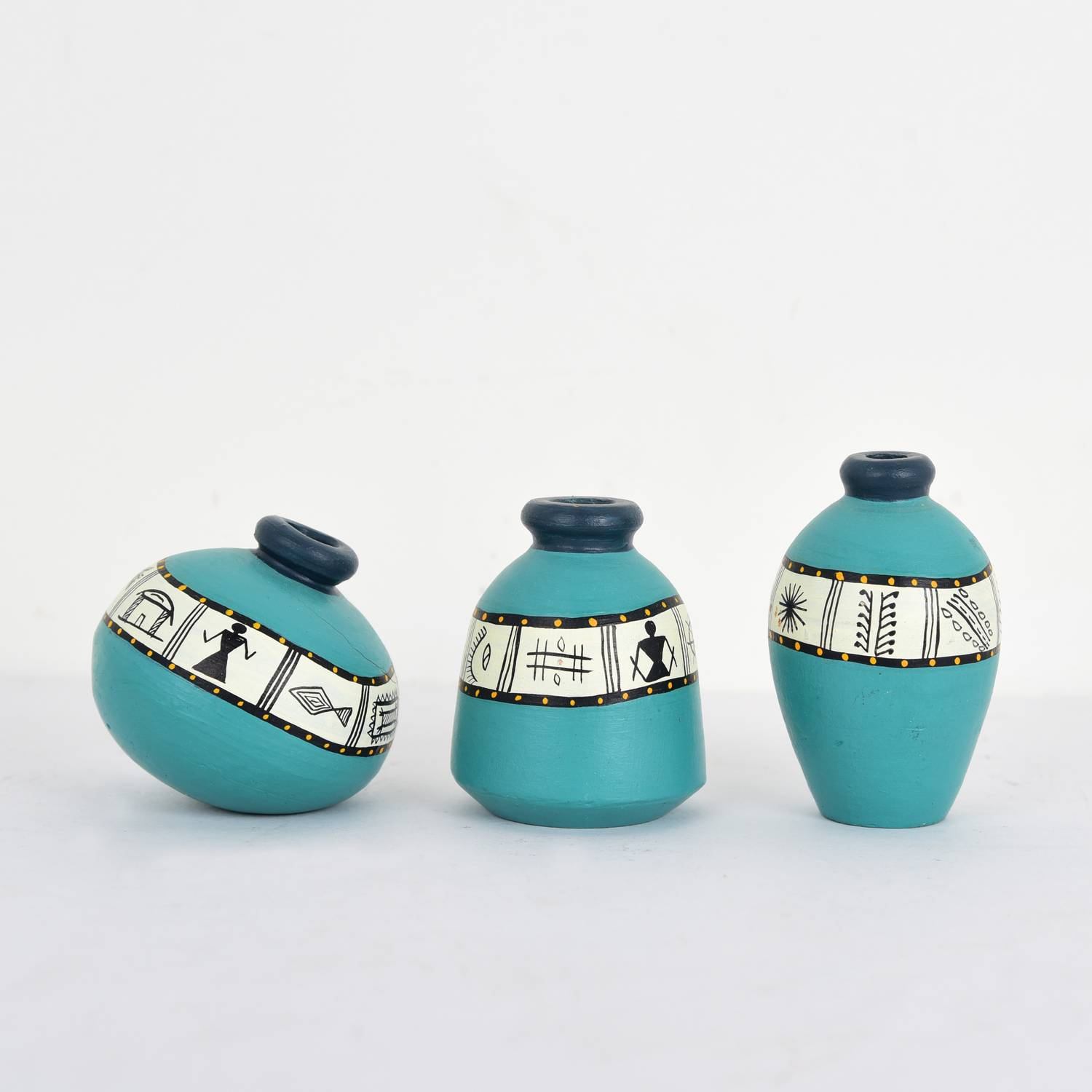Artysta ‘Warli Turquoise’ Blue Handpainted Small Terracotta Vases Set of 3 Terracotta Vase
