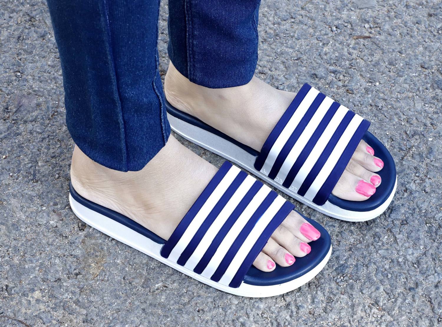 aadi Women Synthetic| Lightweight| Premiun| Comfort| Summer Tendy| Outdoor| Slides