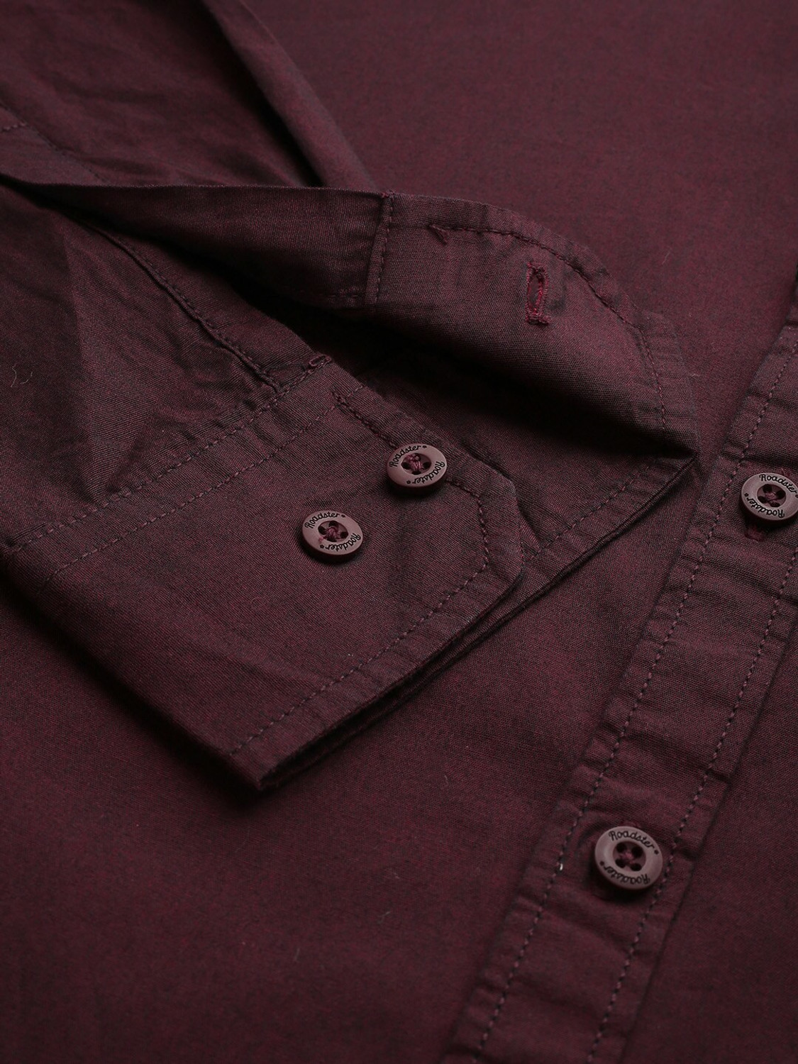 Image of Roadster Men Solid Casual Maroon Shirt
