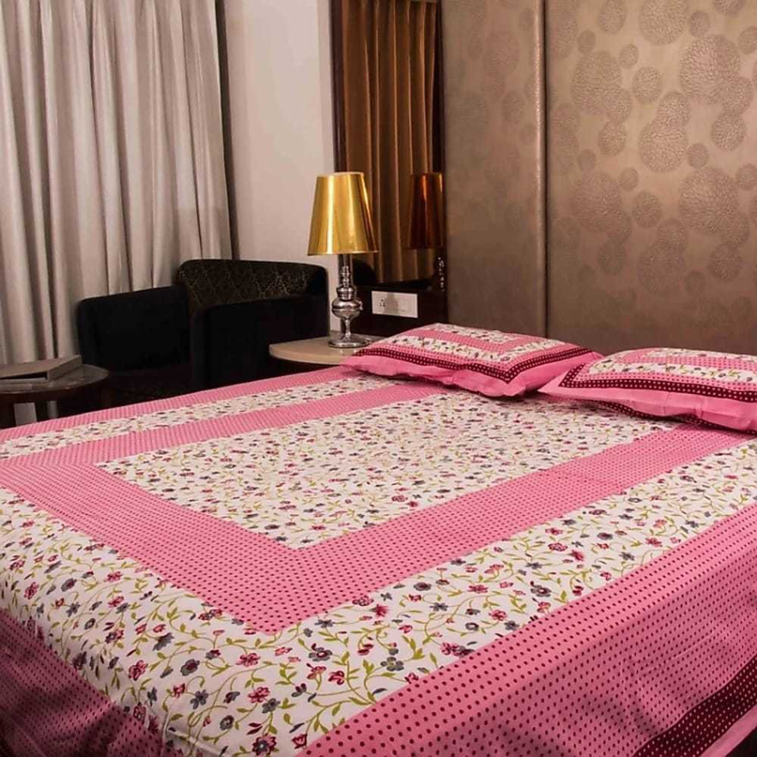 Image of Pink City Cotton Double Flat 144 TC Jaipuri Prints 1 Bedsheet with 2 Pillow Covers