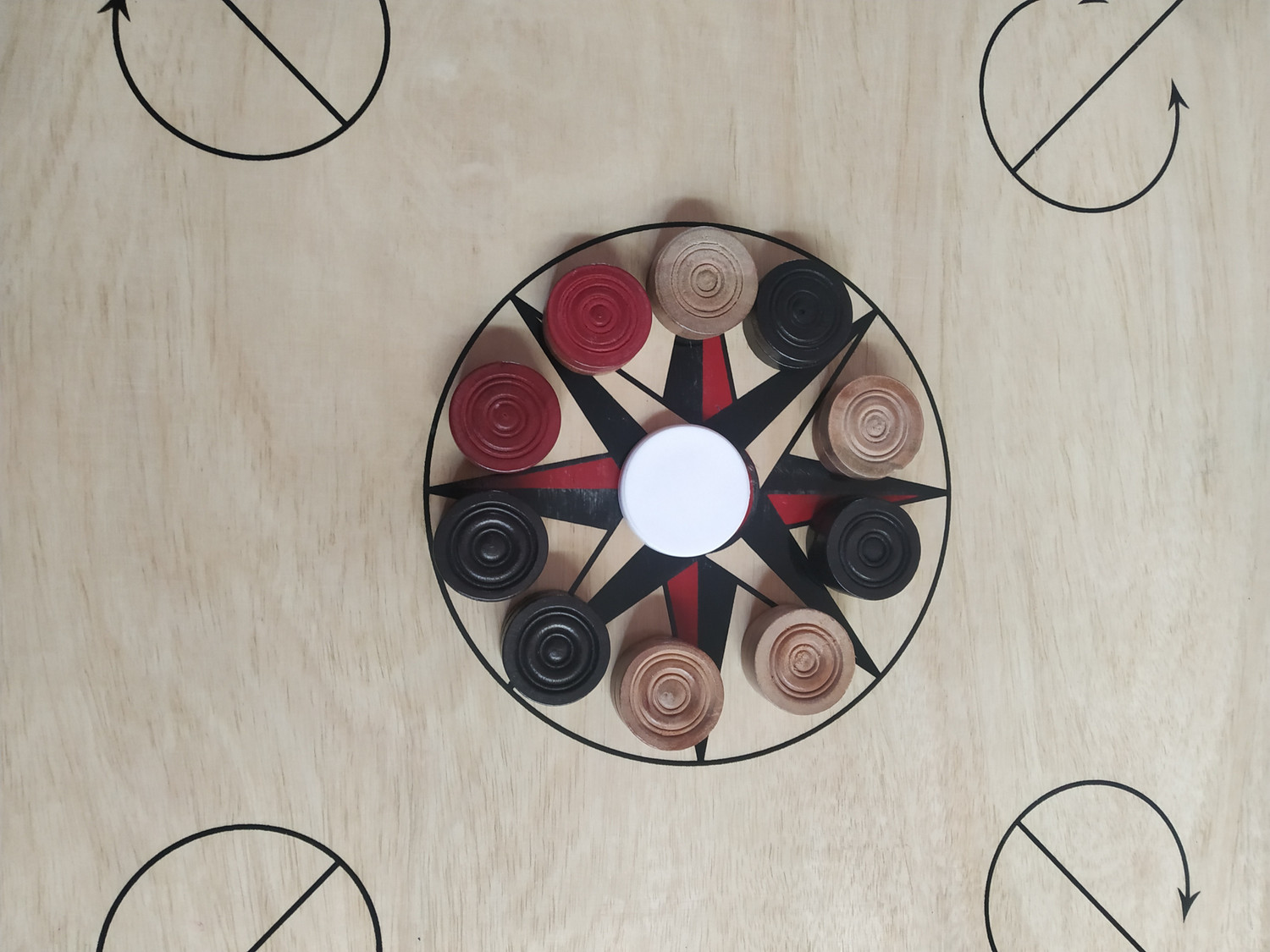 Image of mox Carrom 32 81.28 cm Carrom Board