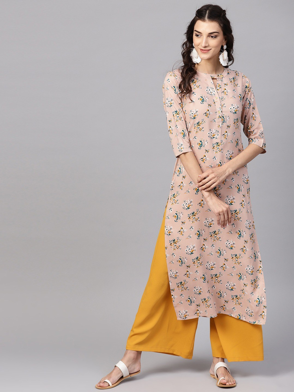 Image of VIHARINI Women Kurta Palazzo Set