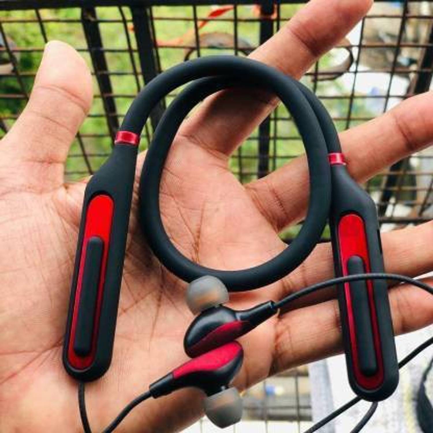 NKL Plus Sport Wireless Neckband - Image 3