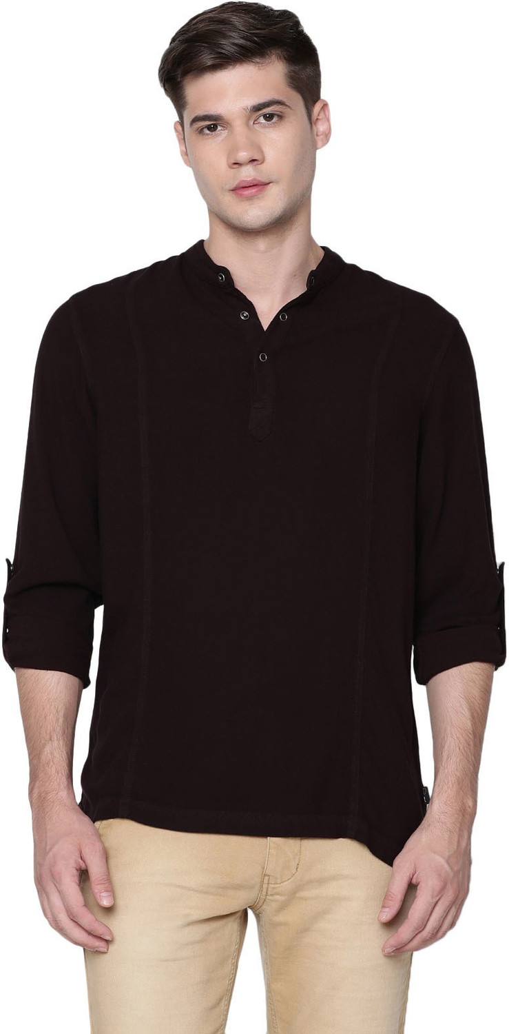 Image of IDENTITI Solid Men Mandarin Collar Maroon T-Shirt