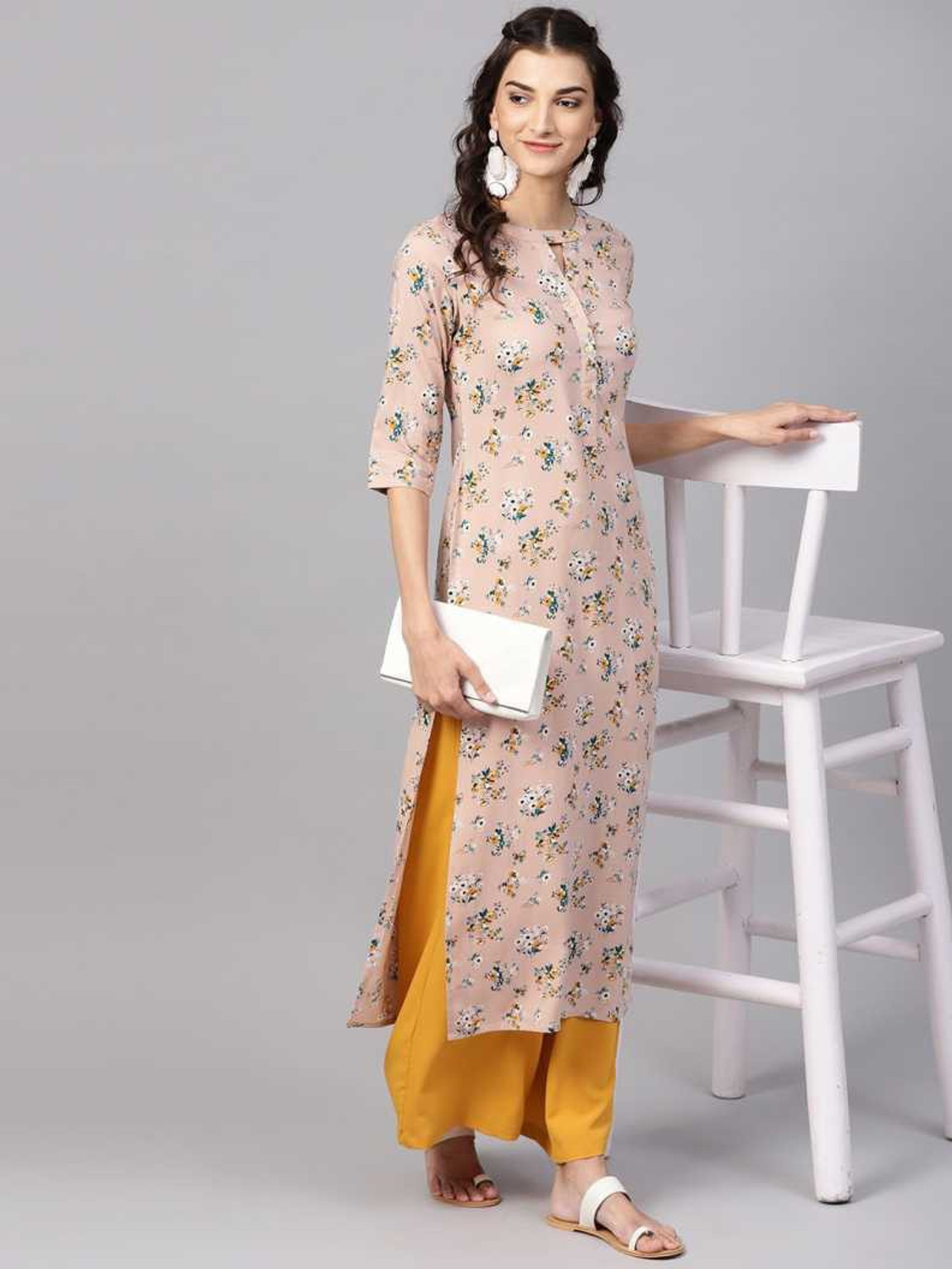 Image of VIHARINI Women Kurta Palazzo Set