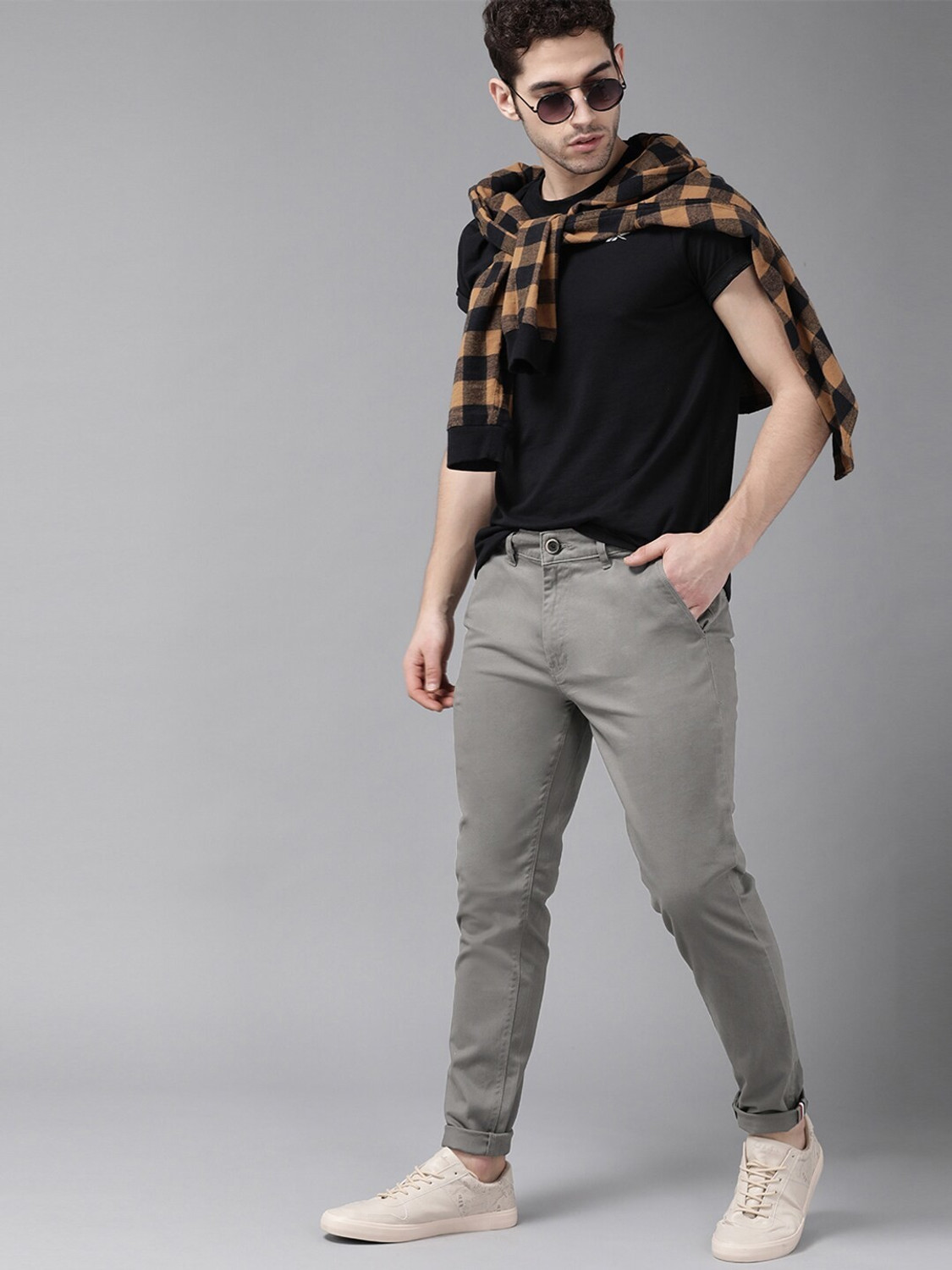 Image of Roadster Slim Fit Men Grey Trousers