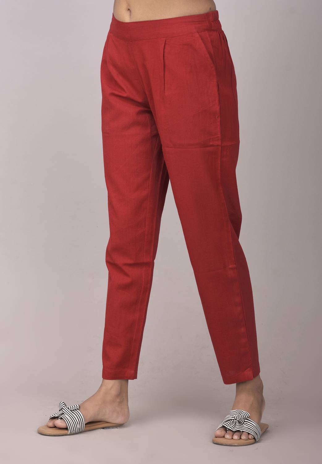 Tanusiya Regular Fit Women Maroon Trousers