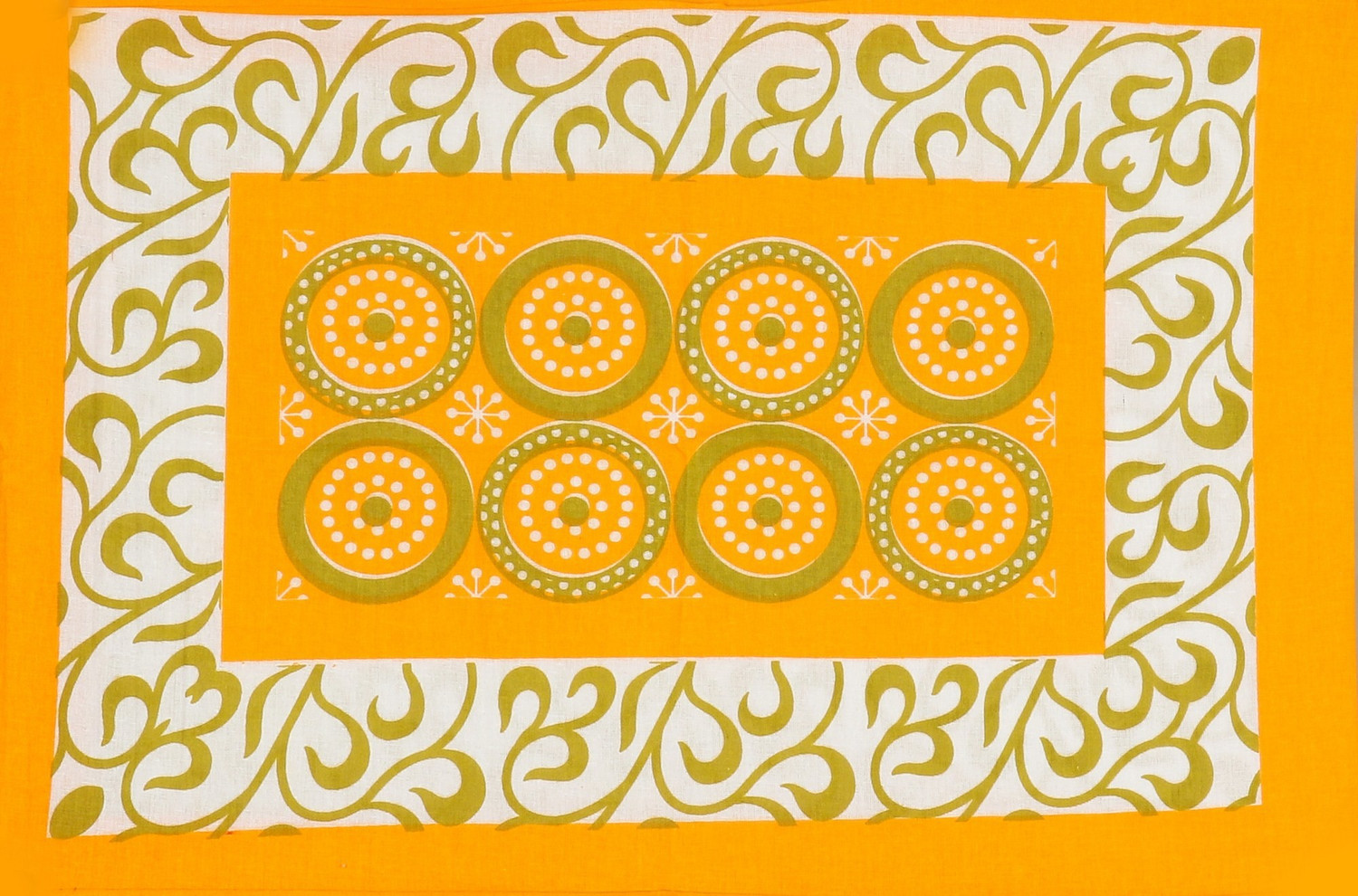 Image of TANIKA - Belives in best quality Cotton Single Flat 152 TC Printed 2 Bedsheets with 4 Pillow Covers