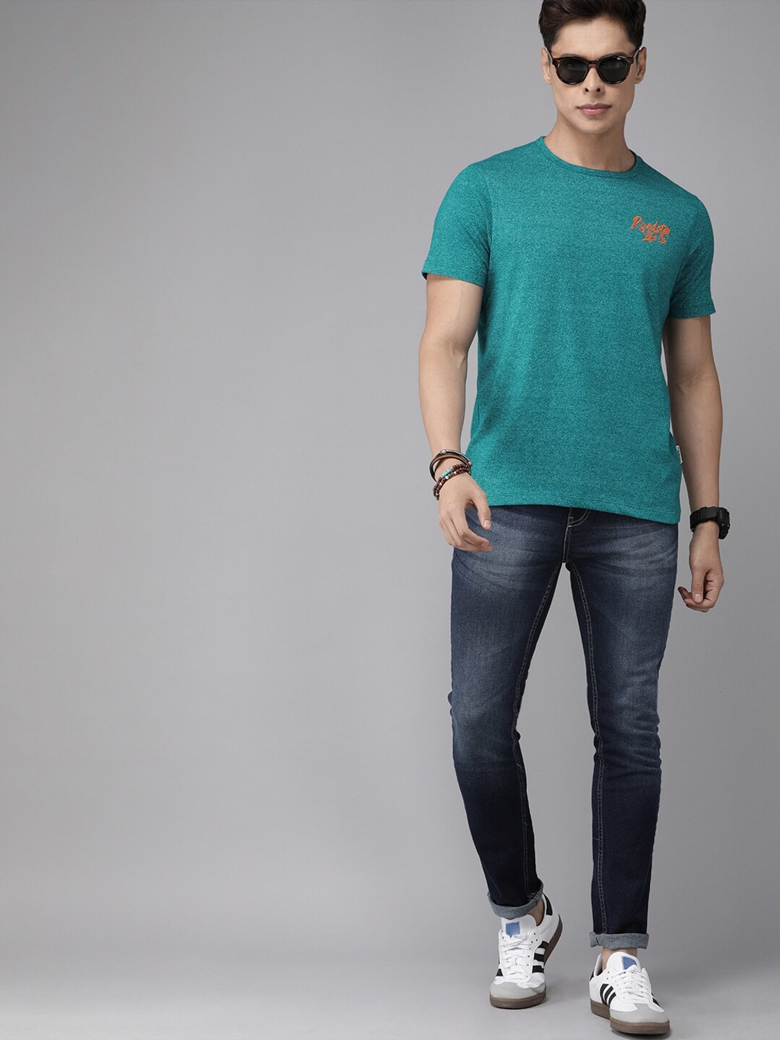 Image of Roadster Solid Men Round Neck Blue T-Shirt