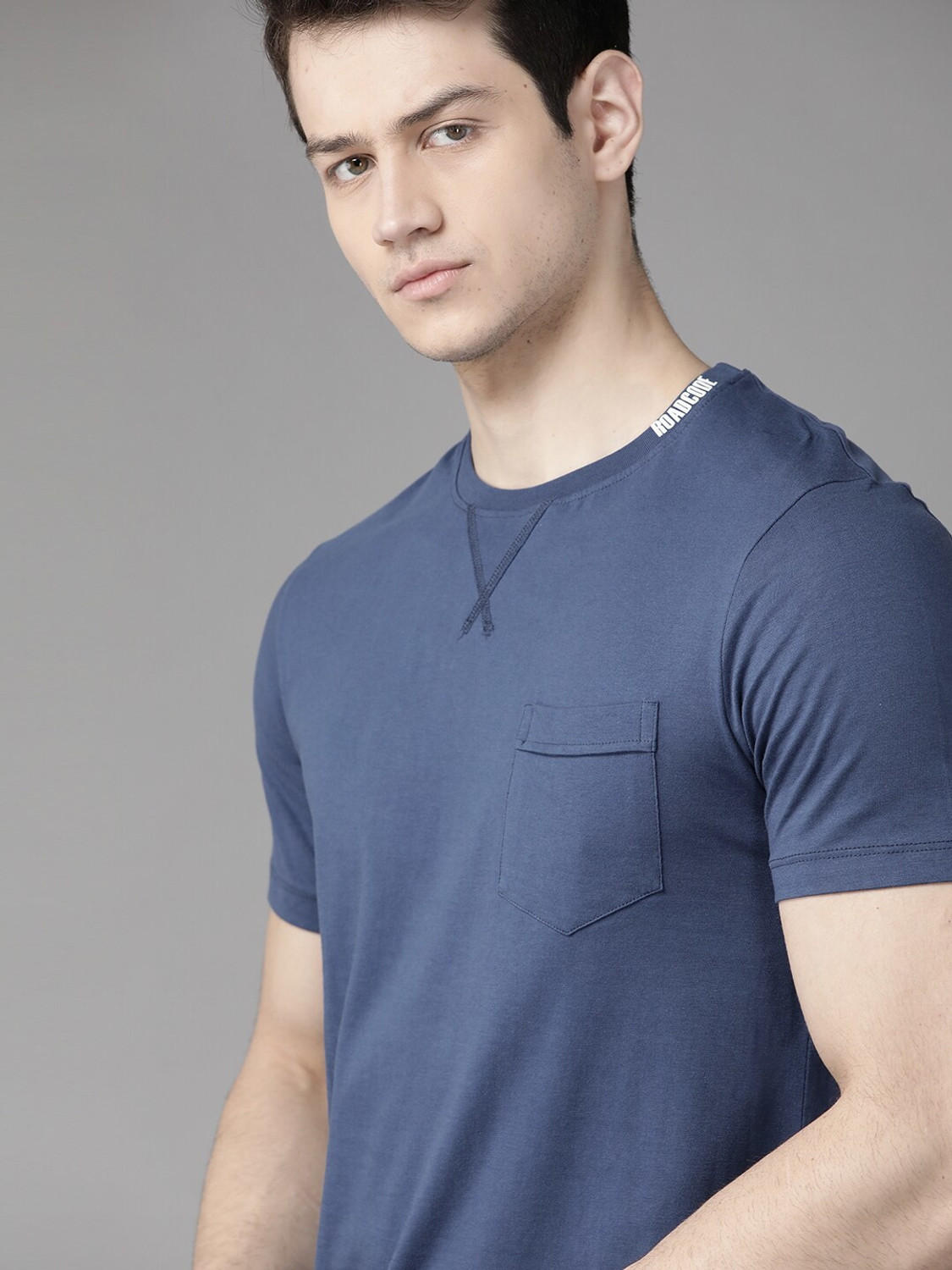 Roadster Solid Men Round Neck Blue T-Shirt