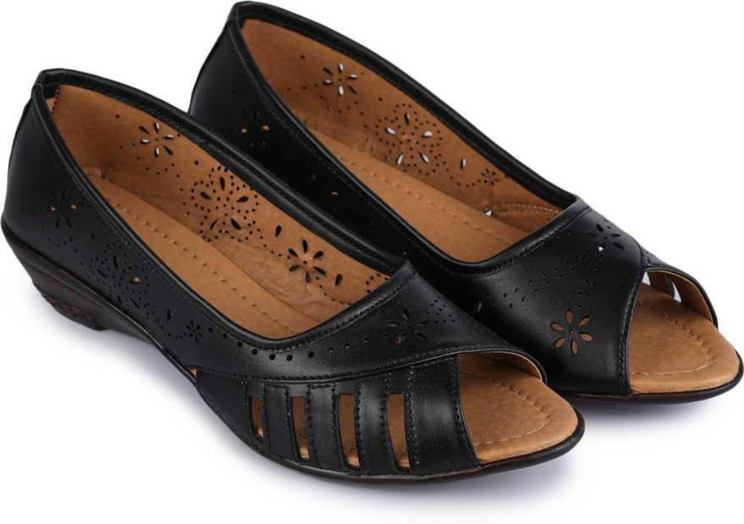 Kapichino Women Bellies Sandal (Black , 9)