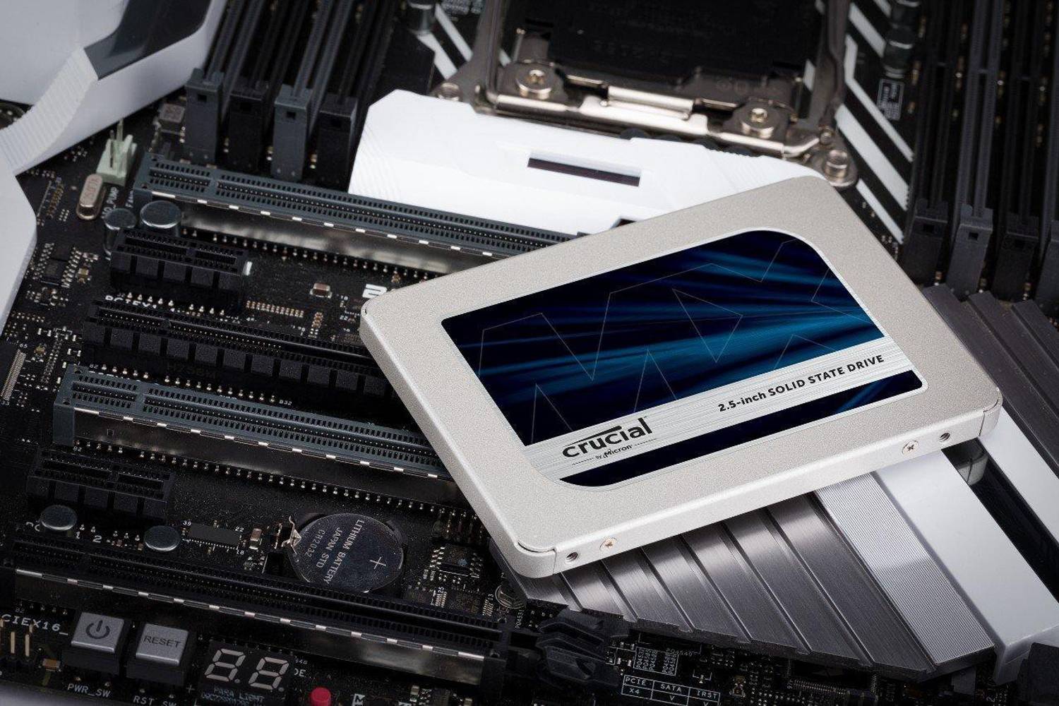 Crucial MX500 250 GB Laptop Black SATA Internal Solid State Drive