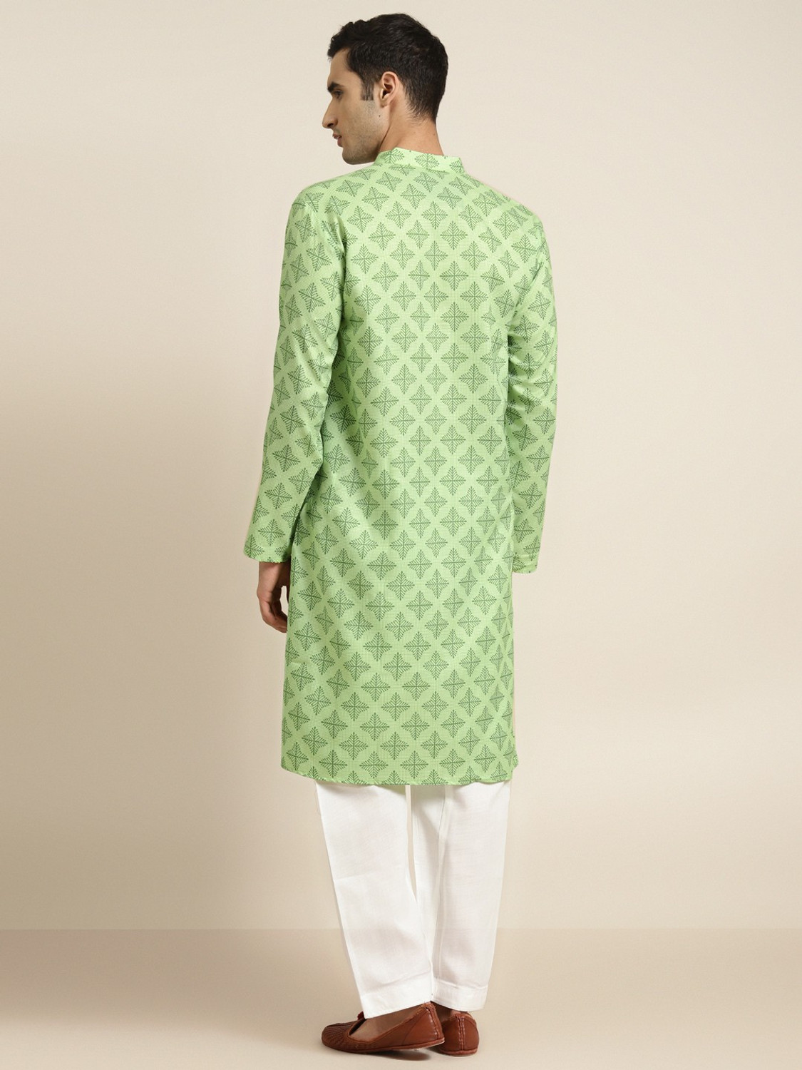 Image of SOJANYA Men Kurta Pyjama Set