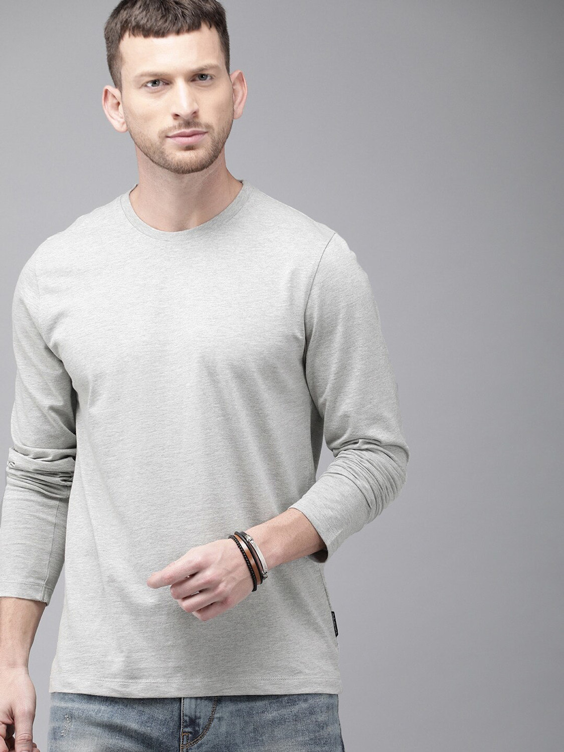 Image of Roadster Solid Men Round Neck Grey T-Shirt