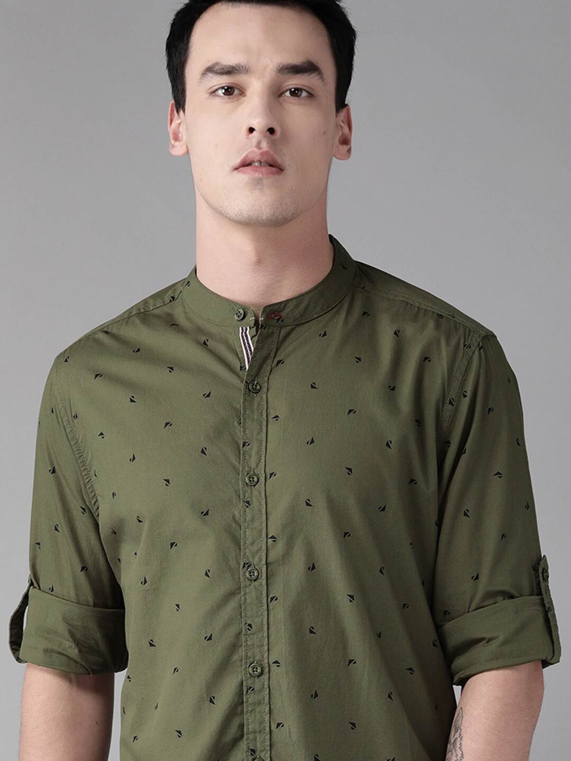 Image of Roadster Men Printed Casual Dark Green Shirt