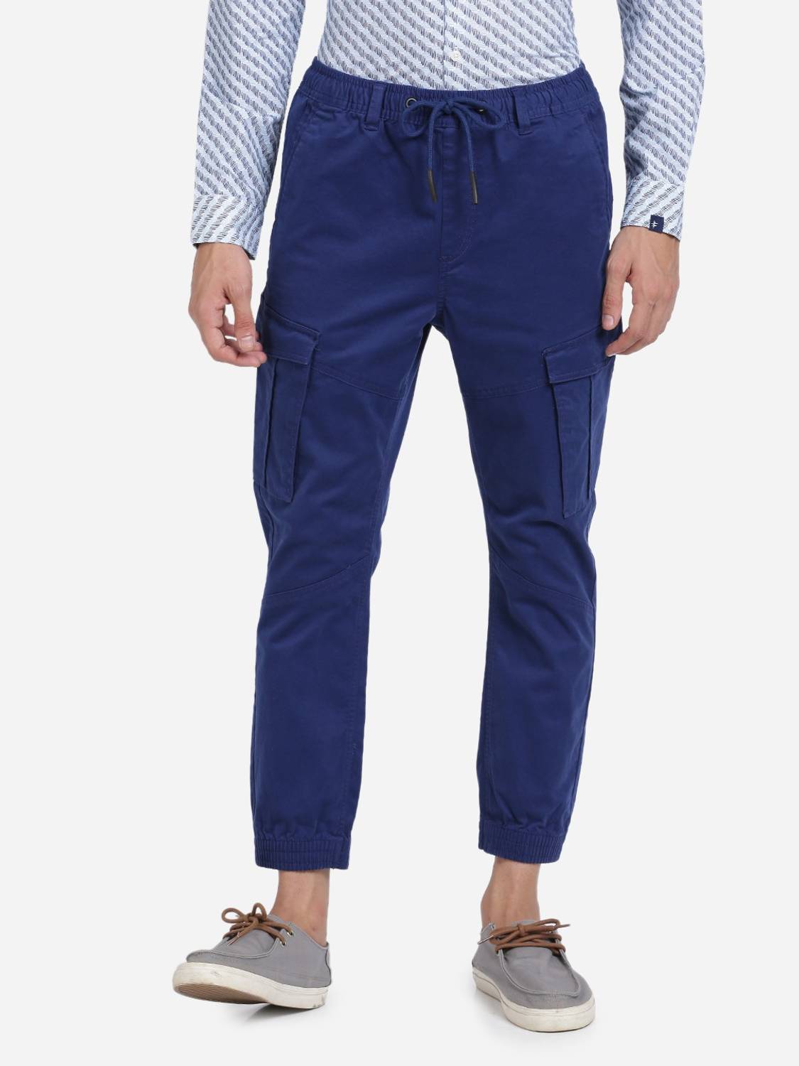 BREAKBOUNCE Solid Men Blue Track Pants