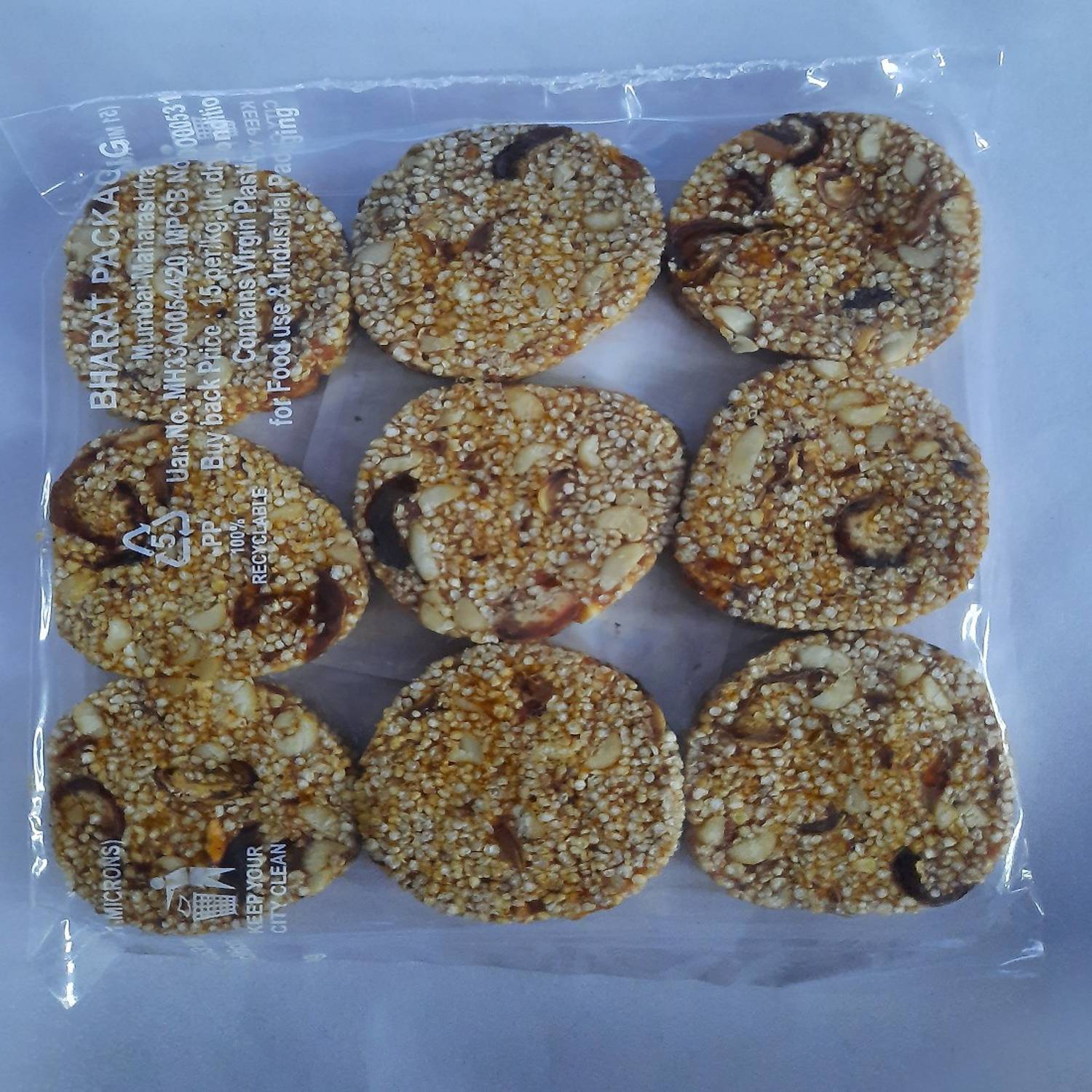 Vandana foods Khajoor Roll