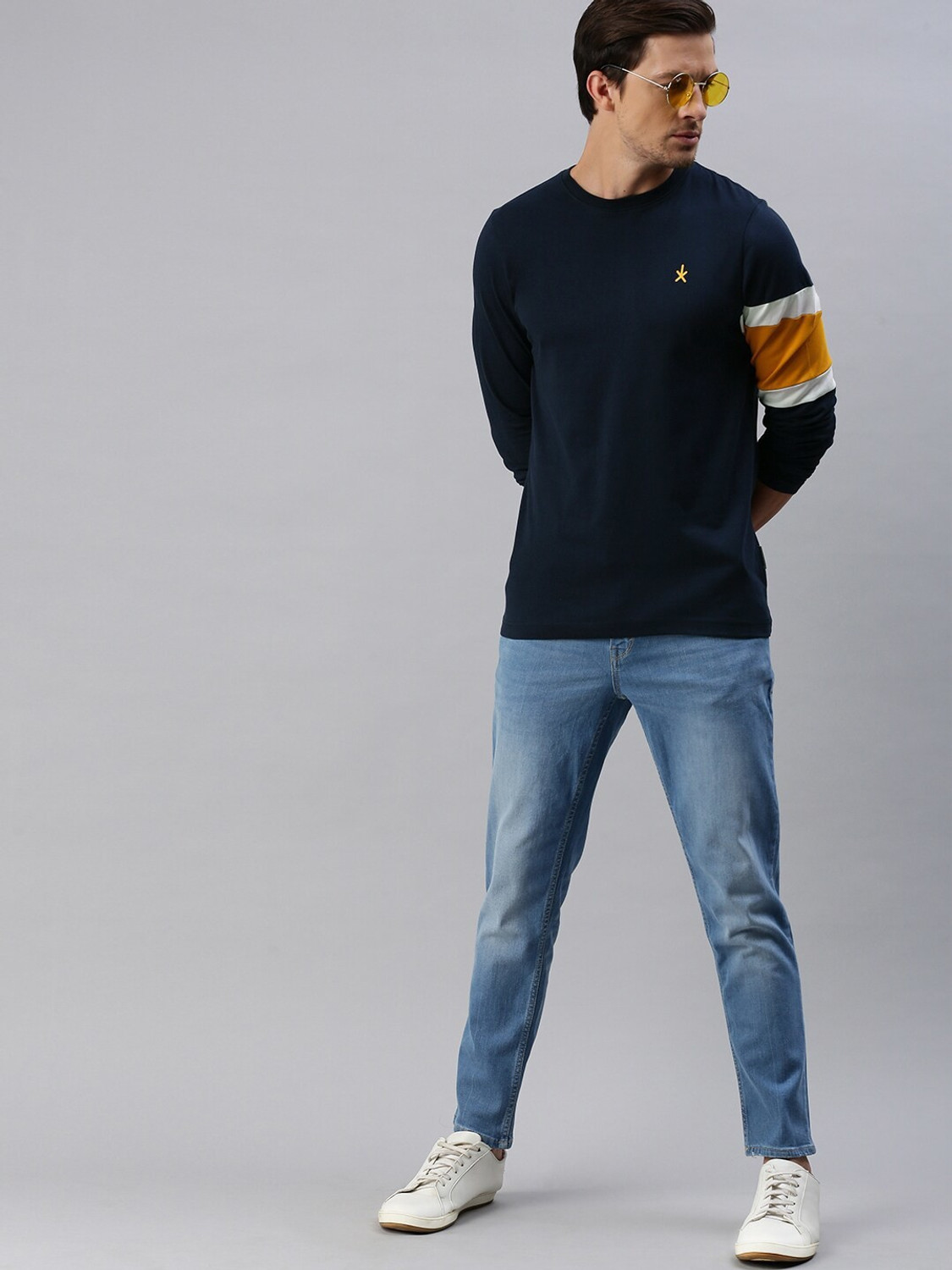 Image of Roadster Colorblock Men Round Neck Dark Blue T-Shirt