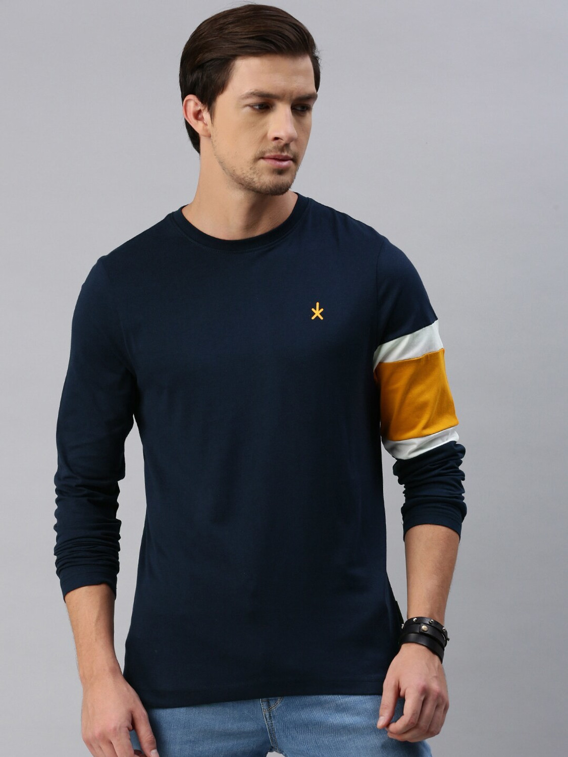 Image of Roadster Colorblock Men Round Neck Dark Blue T-Shirt
