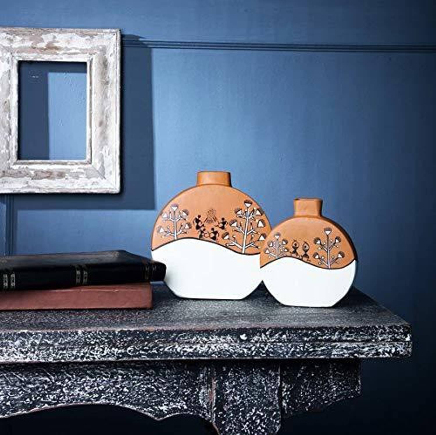 Artysta ‘Warli Flasks’ Orange Handpainted Terracotta Decorative Flower Vases Set of 2 Terracotta Vase