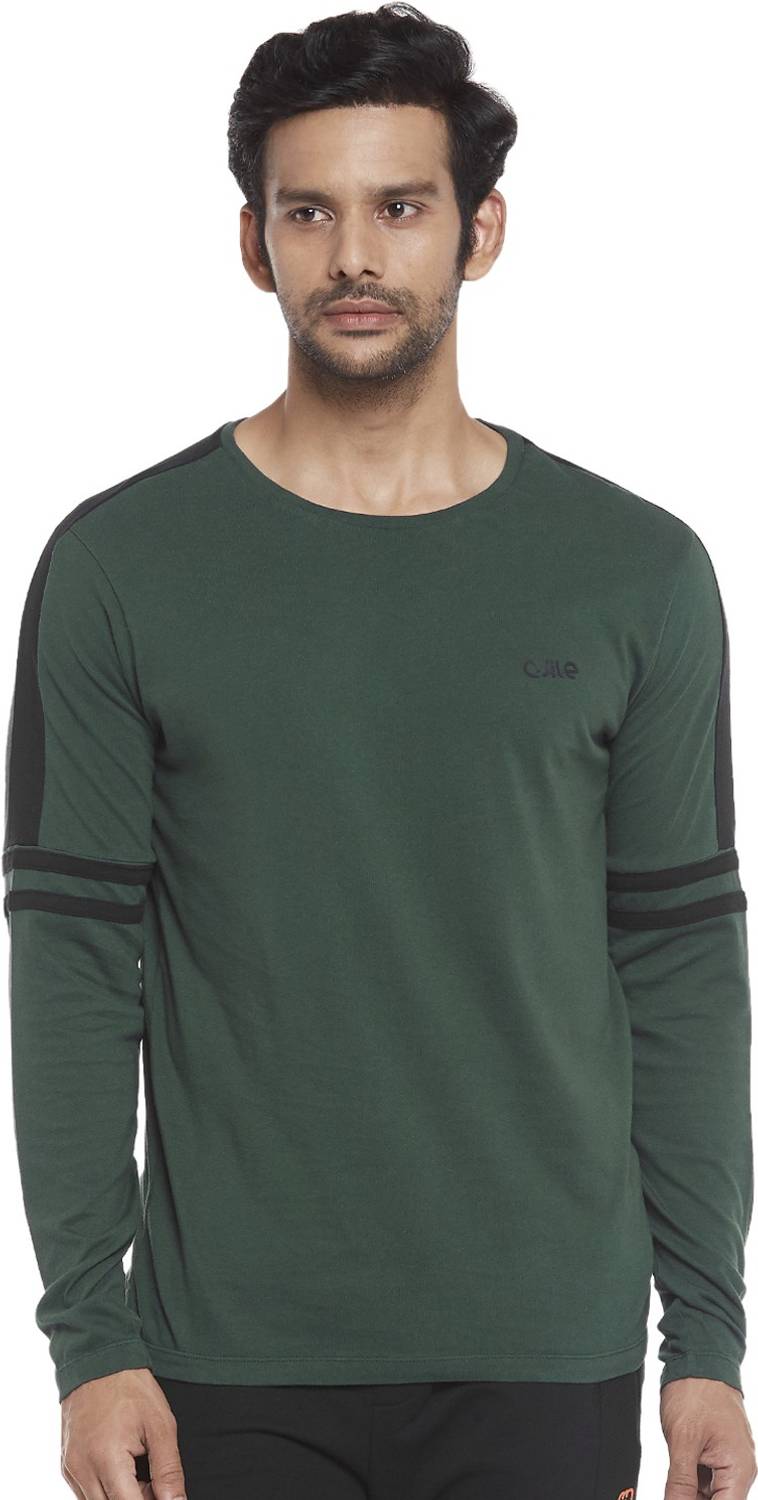 Ajile By Pantaloons Solid Men Round Neck Green T-Shirt