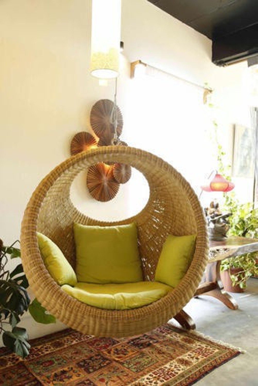 Image of AMOUR Montreal Polyresin Large Swing