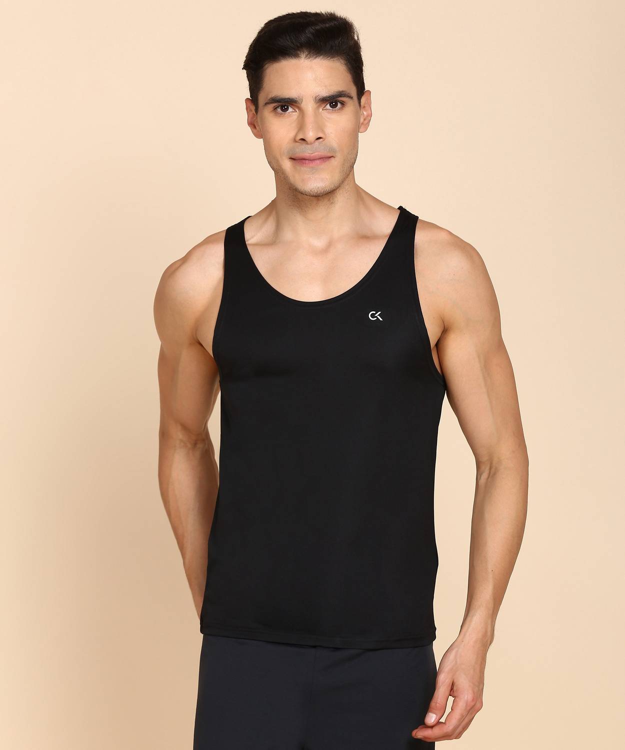 Calvin Klein Jeans Solid Men Round Neck Black T-Shirt
