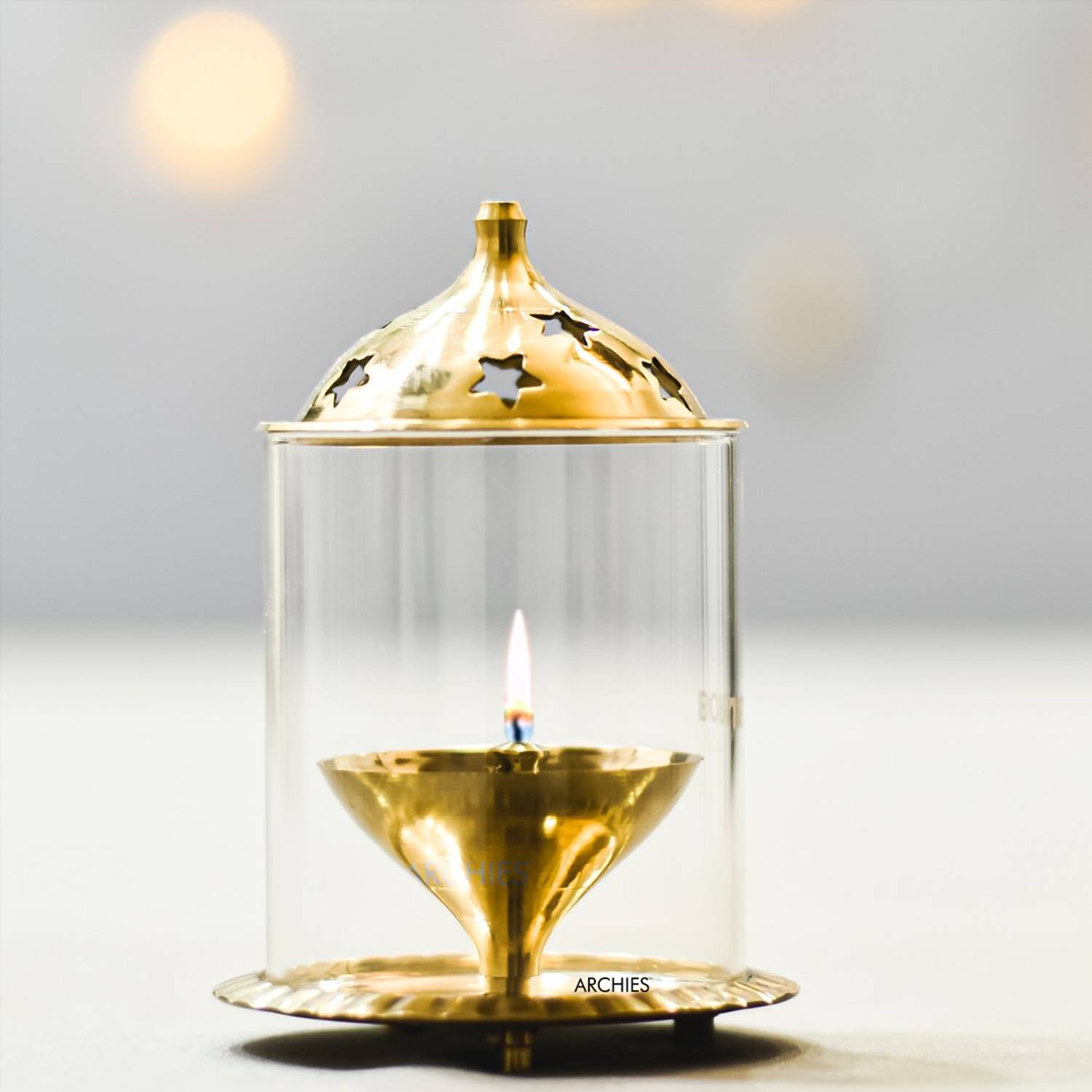 ARCHIES Akhand Diya Brass Metal Diyas Light Lamp for for Gift, Luck, Wealth, Prosperity, Longevity, Positive Energy, As Home Decoration, House Gifting | Pooja Diya for House, Office, Mandir (Medium) Brass Table Diya