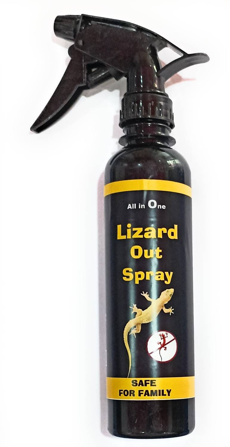 Badalteyalfaaz Lizard Out (Chhipkili Bhgao) Spray To Permanently Out All Lizard From Your Garden Home and Offices 0.3 L Hand Held Sprayer