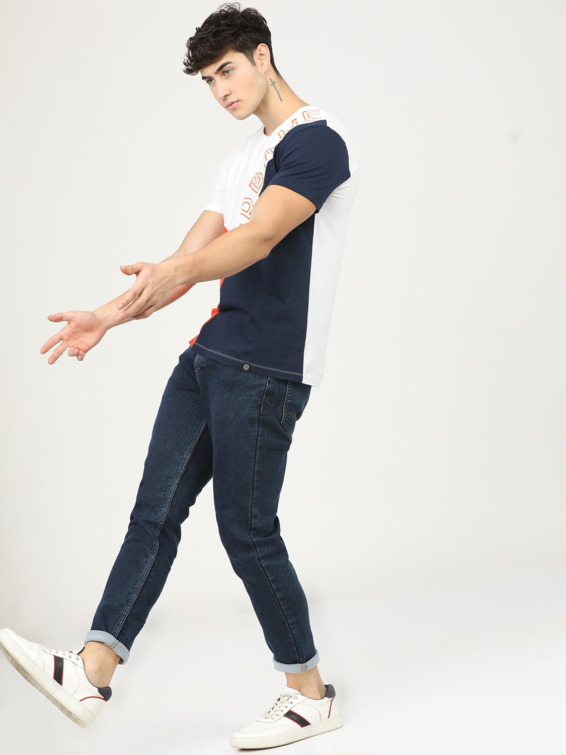 Image of HIGHLANDER Tapered Fit Men Blue Jeans