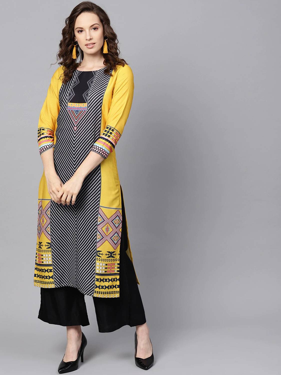 AHIKA Women Printed Straight Kurta