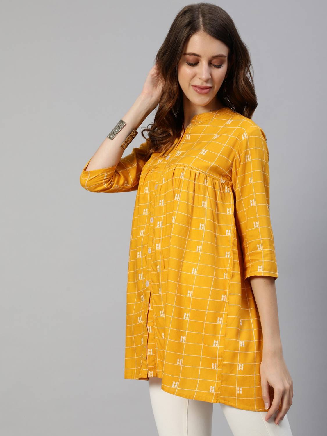 anubhutee Women Checkered A-line Kurta