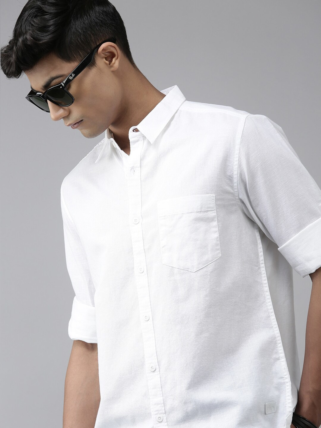 Image of Roadster Men Solid Casual White Shirt