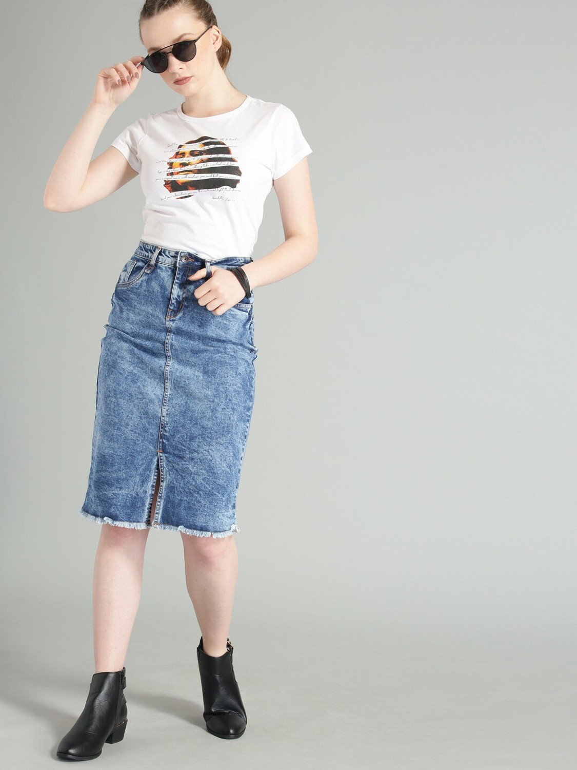 Image of Roadster Washed Women Straight Blue Skirt