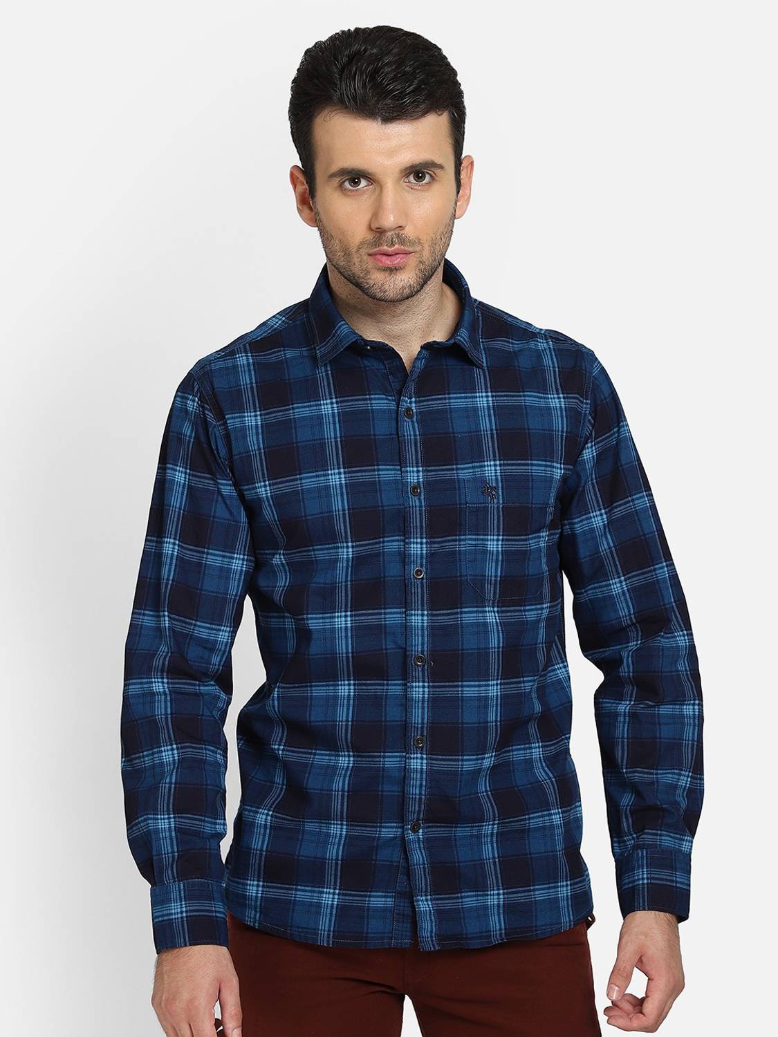 CANTABIL Men Checkered Casual Dark Blue Shirt