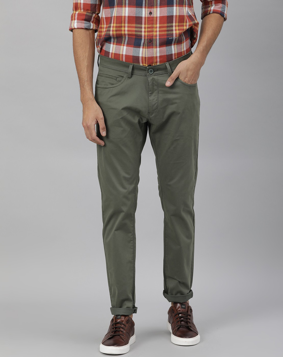 Image of RARE RABBIT Men Slim Fit Green Cotton Blend Trousers