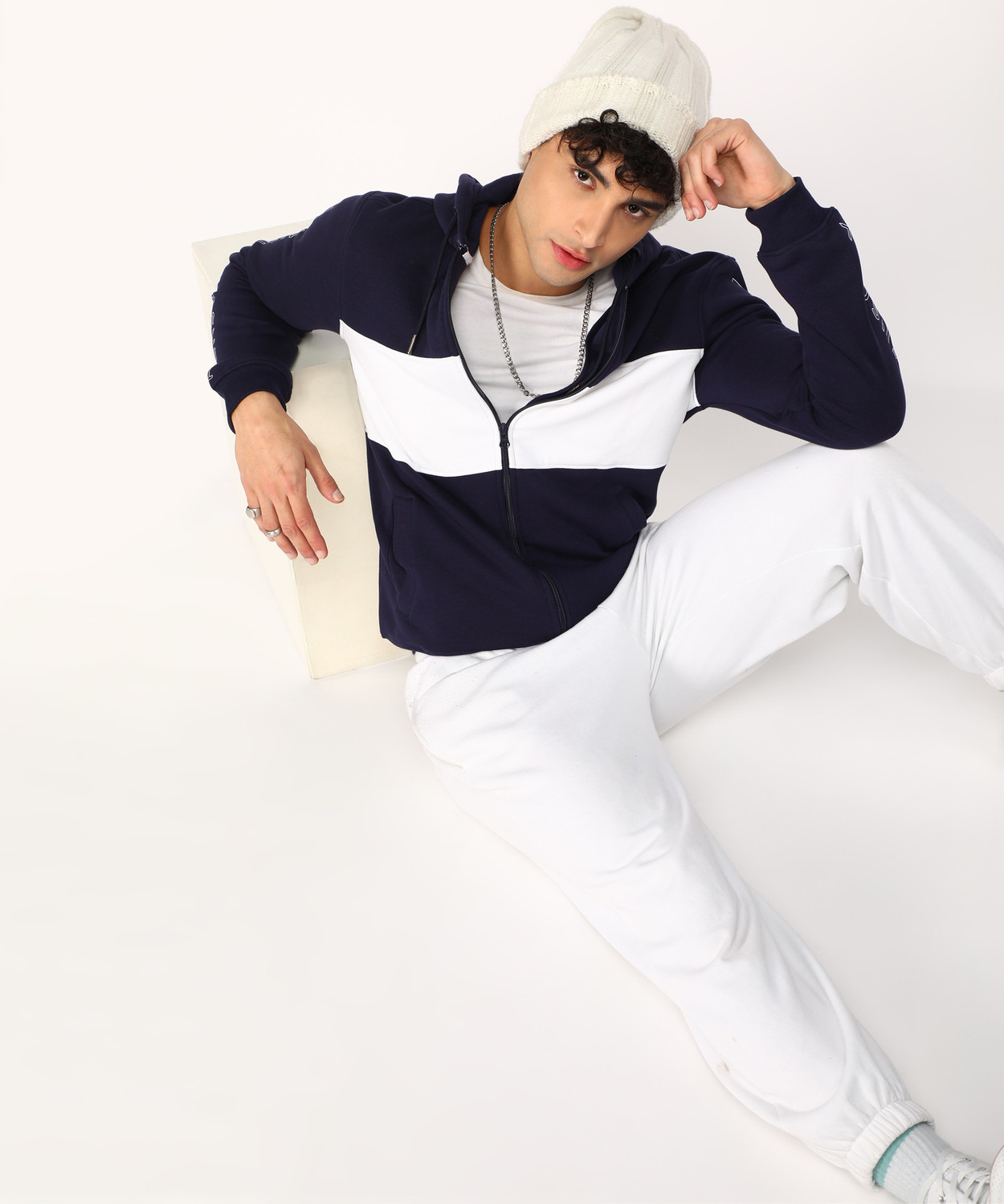Image of Allen Solly Full Sleeve Color Block Men Sweatshirt