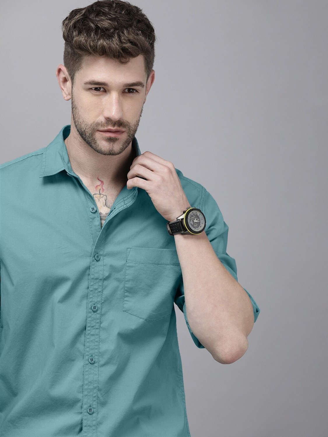 Image of Roadster Men Solid Casual Green Shirt