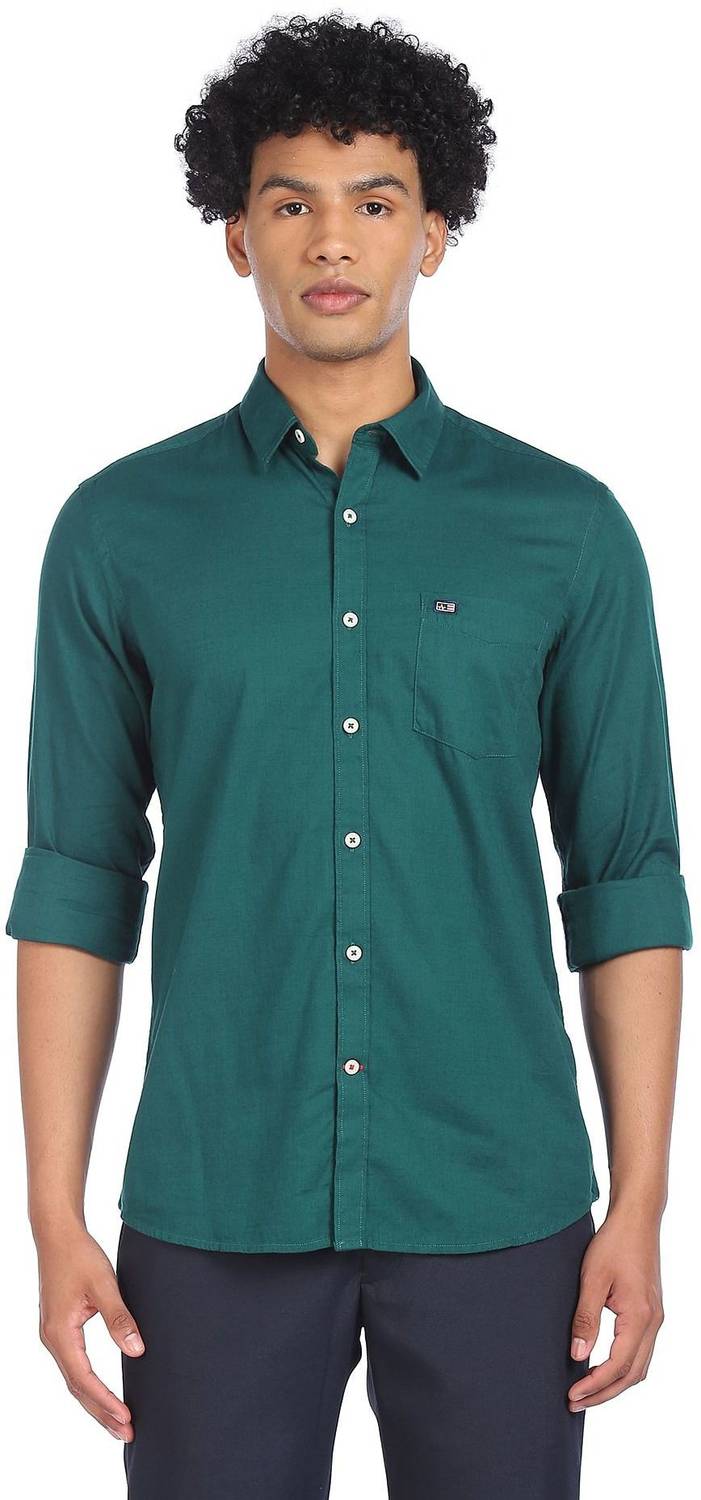 Arrow Sport Men Solid Casual Green Shirt