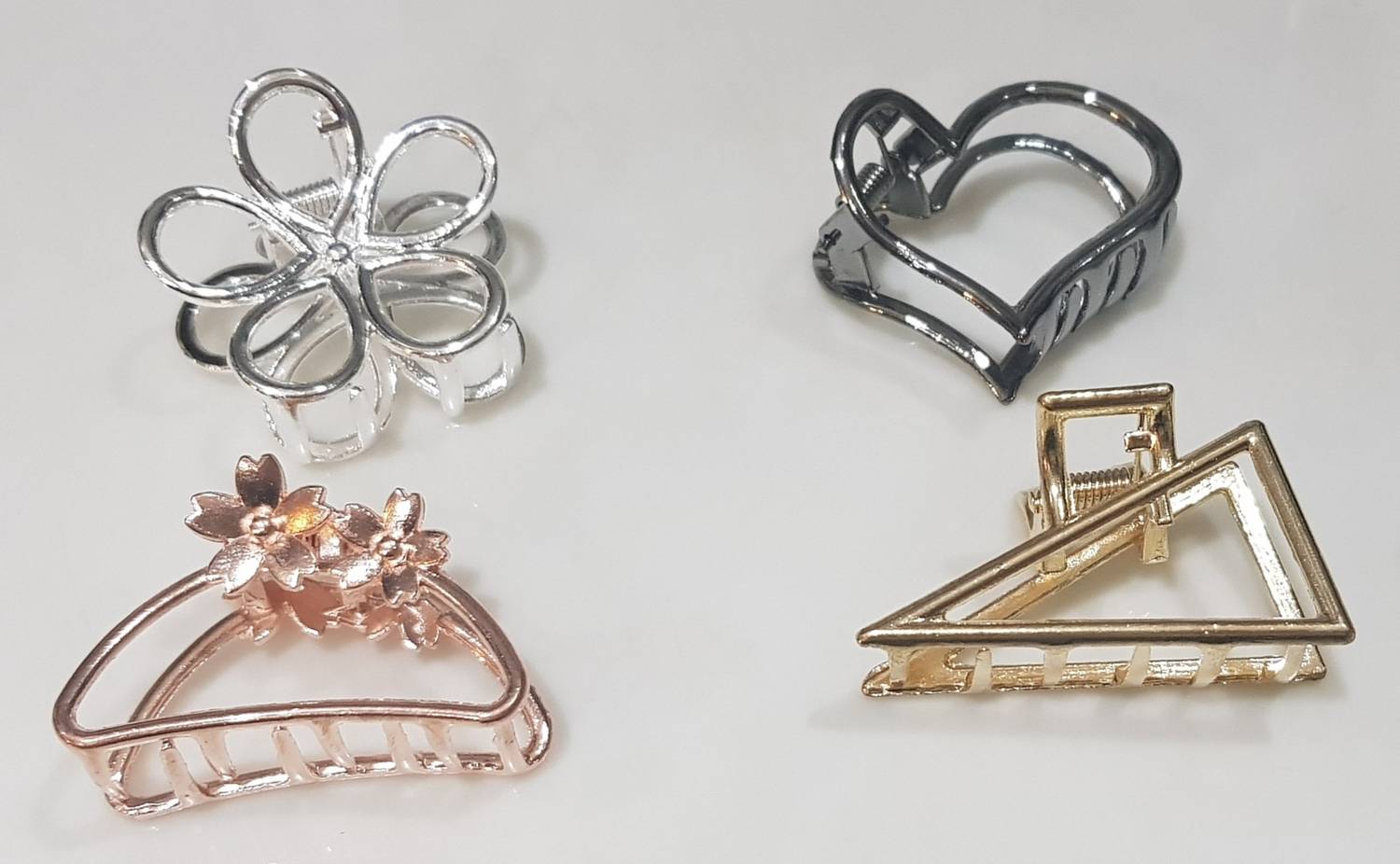 ANVIK Hair Accessories 4Pcs Hollow Hair Clips Medium Metal Clutchers Golden Silver Bronze for Girls and Women Geometric Clamps Hair Clutchers Metal Hair ties Hair Claw