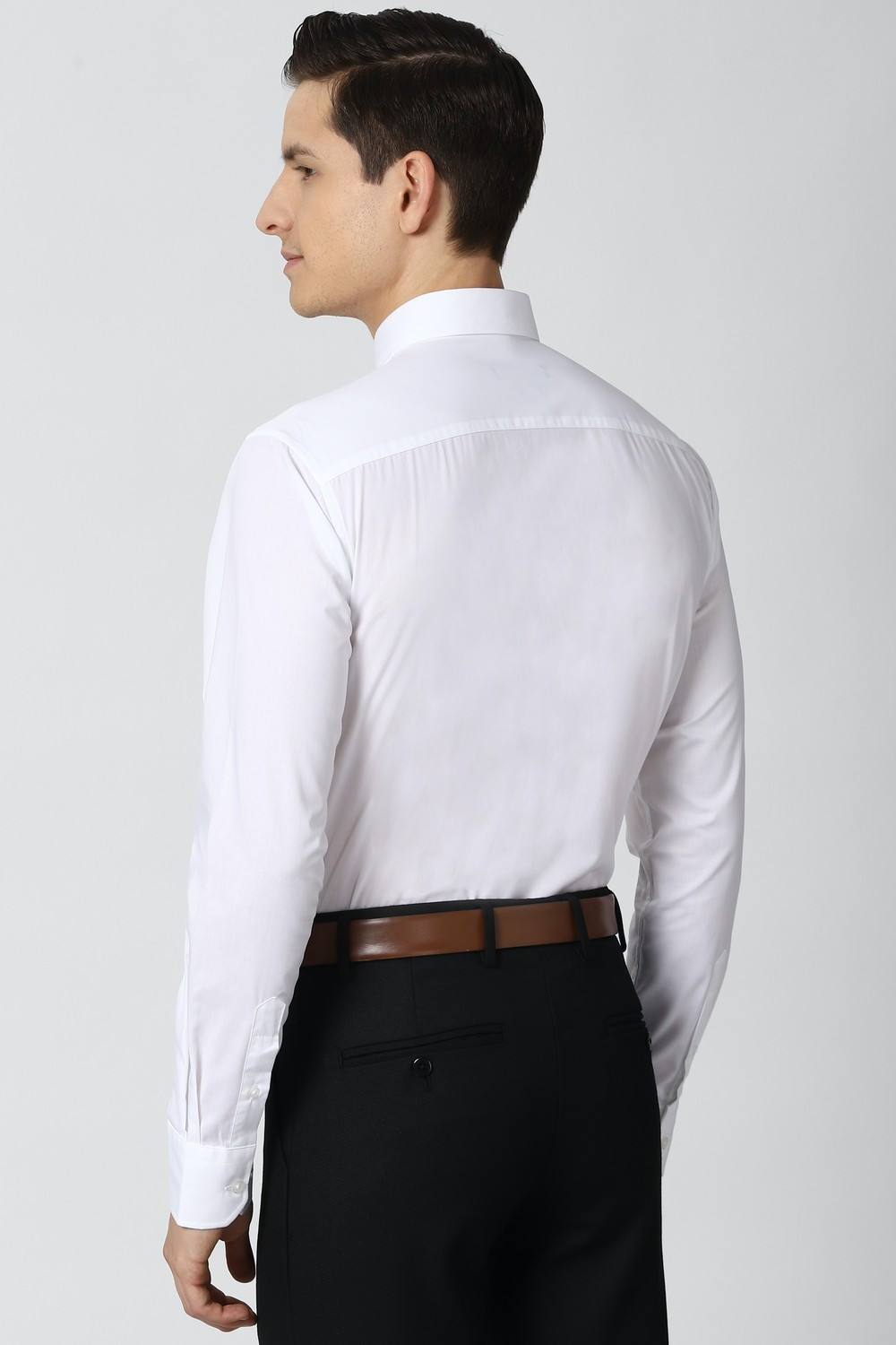 Image of PETER ENGLAND Men Solid Formal White Shirt